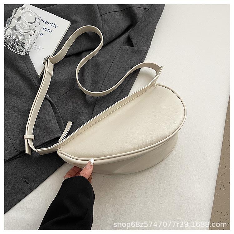 Pu Soft Leather Dumpling Messenger Bag 2025 New Solid Color Zipper Solid Color Shoulder Underarm Small Square Bag Women's Small Satchel