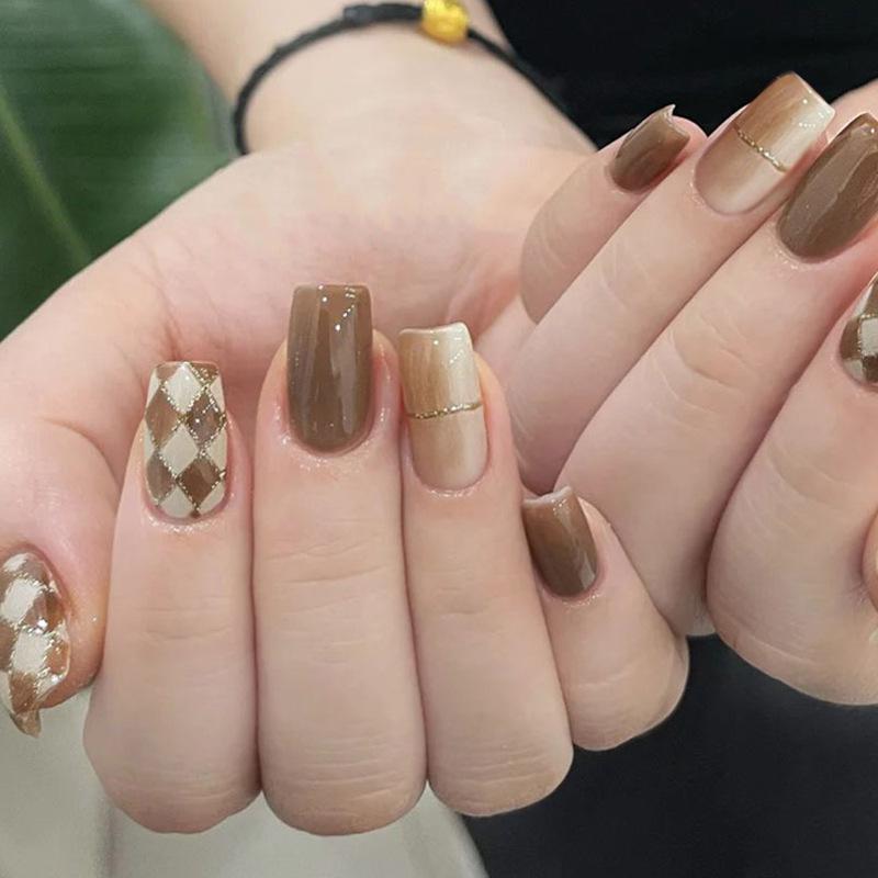 

Apricot Coffee Ombre Checkerboard Press-On Nails - Medium-Length, Dark Autumn/Winter Design