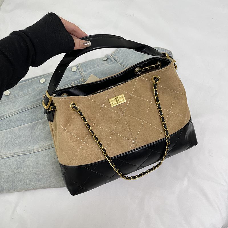 

Retro contrasting color large-capacity commuter tote bag 2025 autumn new fashionable and simple diamond underarm chain bag хакі