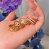 The Same Old Shop In The Gold Store Is Full Of Diamonds, Roses, Window Flowers, Vajra Opening Rings, Retro Light Luxury Rubies, And High-End Feeling