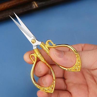 Kleine antike Stickschere, Retro-Kreuzstich-Vintage-Schere für DIY-Nähgarn-Schneidestoff-Handarbeiten
