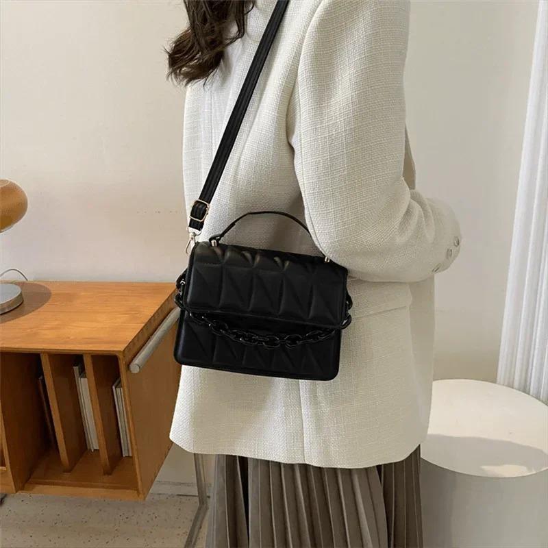Mini Casual Quilted Crossbody Bag with Magnetic Closure and Adjustable Strap,Small Handbag Tote Shoulder Bag for Women Daily Use