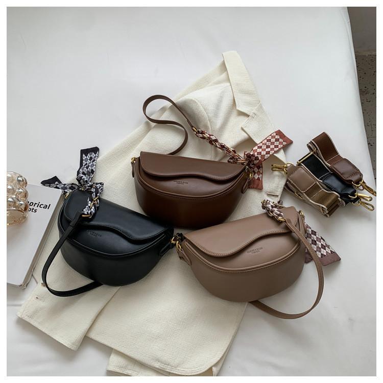 High-quality Minimalist Design Shoulder Bag 2023 Autumn Winter New Women's Bag Crossbody Bag Single Shoulder Underarm Saddle Bag