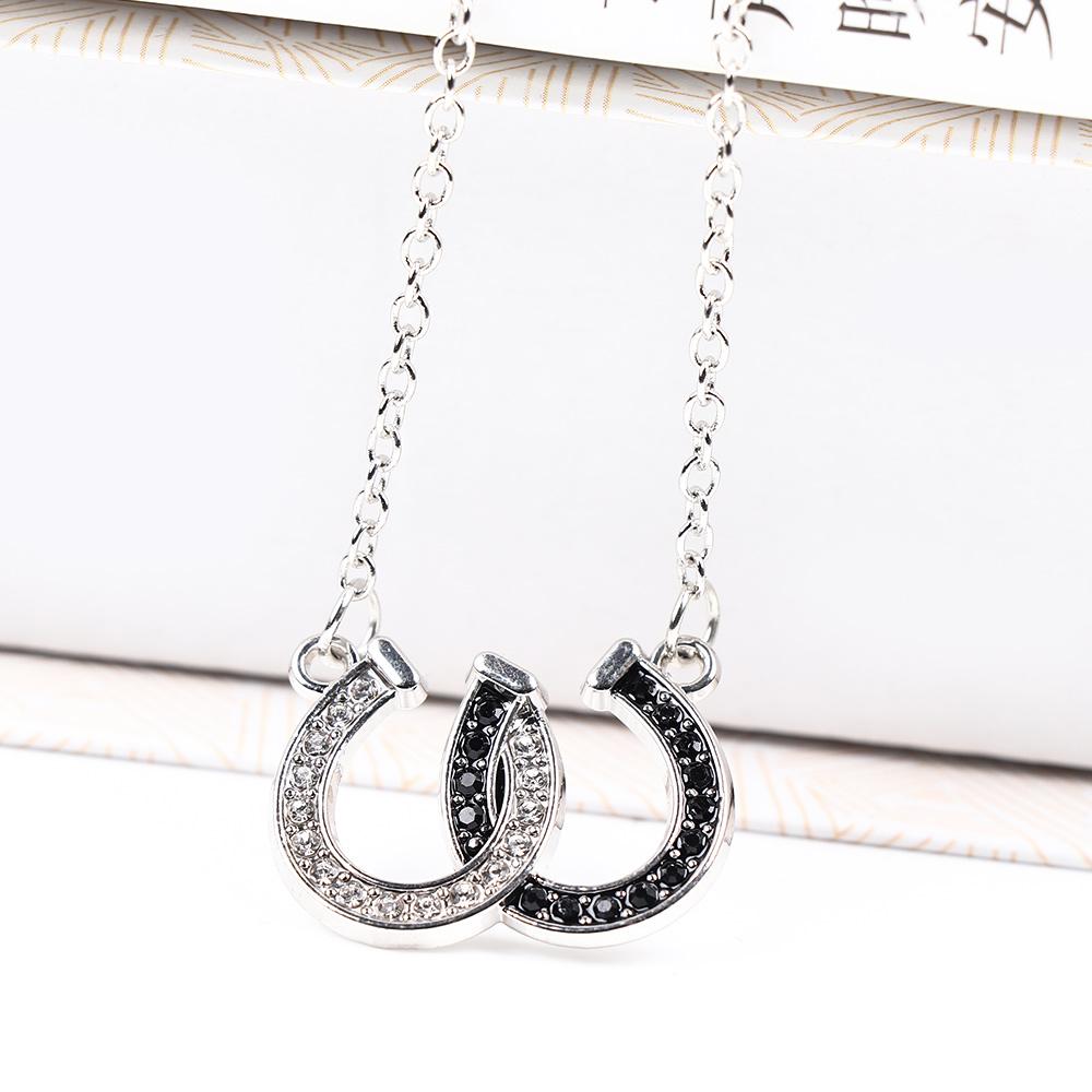 Black White Fashion Rhinestone Necklace Double Horse Hoof Pendant Women Lady Zinc Zinc Alloy Chain