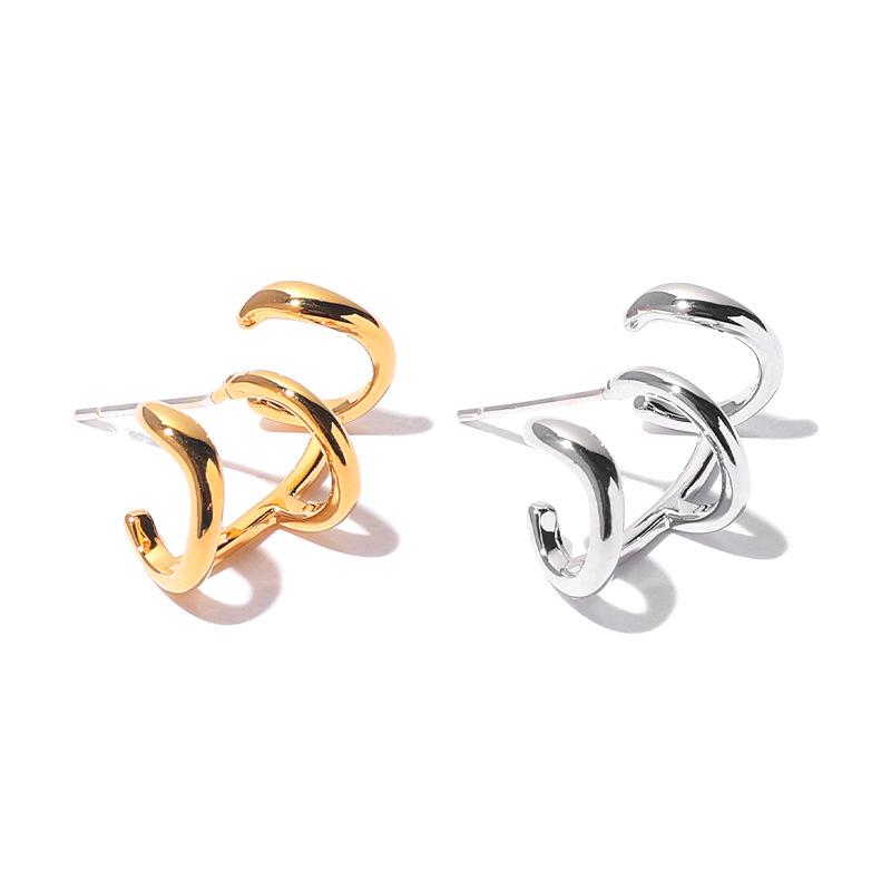 Nohara Aoi Retro Two-Tone Layered Earrings: Simple, Versatile, and Stylish.