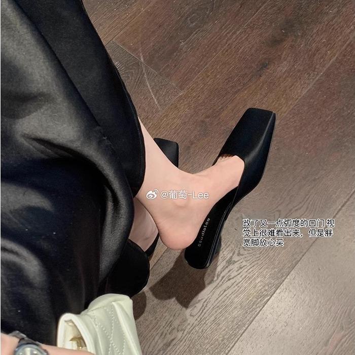 

Sheepskin version~ Grape mother, the same French square head, light mouth, satin triangle and Muller sandals women s summer half slippers 40