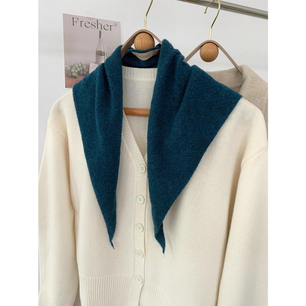 Wool Temperament, Anti-aging Triangle Scarf, Knitted Small Shawl for Women in Autumn and Winter, Versatile Korean Version, Knotted and Shoulder Worn