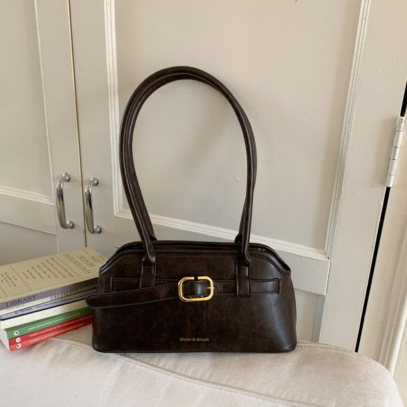 

Retro niche suede bag women s 2025 autumn new simple foreign style fashionable single shoulder underarm bag method stick bag