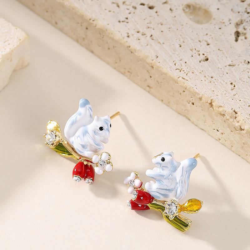 Mori sweet and delicate small fragrant wind drop glaze three-dimensional cute little squirrel stud earrings women's high-end versatile earrings