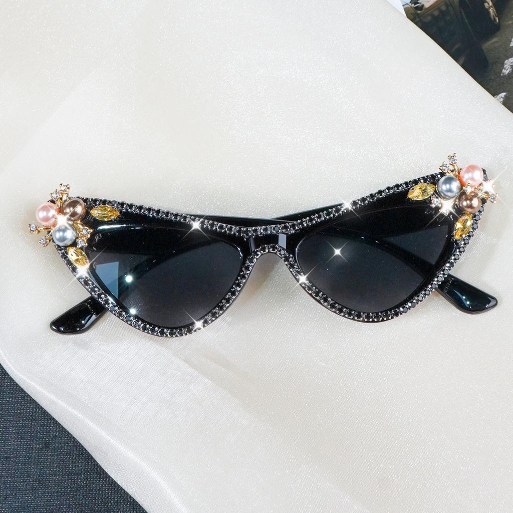Luxury Large Frame Cat Eye Fashion Glasses for Women Men, and Luxurious Party Glasses with Rhinestone