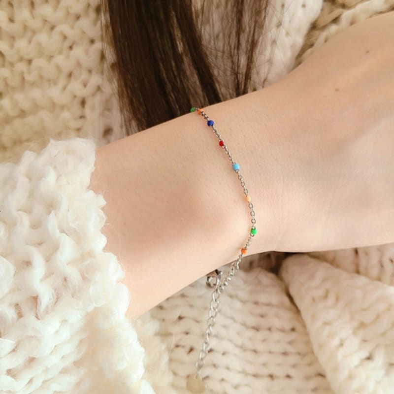 L’OMBRILLANT Iris Surgical Bead Bracelet