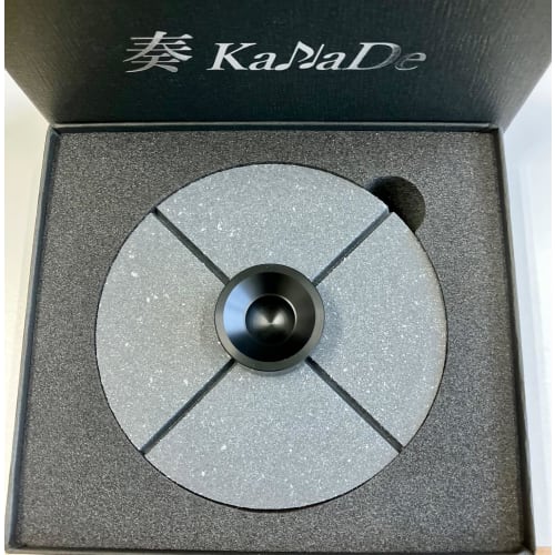 

Composite endpin stopper (amplifier/sound adjuster) for cello and double bass performance, KaNaDe/TheStrings1LowCost (Resonator)2025 100 (Kanai Sei