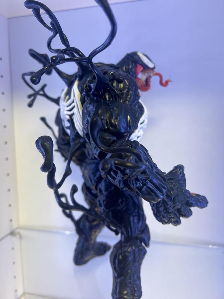 [USED] VENOM 1/9 scale action figure Venom figure