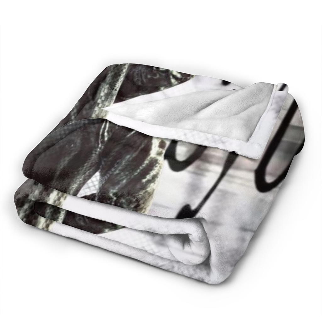 Albert Wesker  Throw Blanket for Couch Soft Fuzzy Plush Blanket 50x60 Inches Multi-size Bedspreads for All Seasons