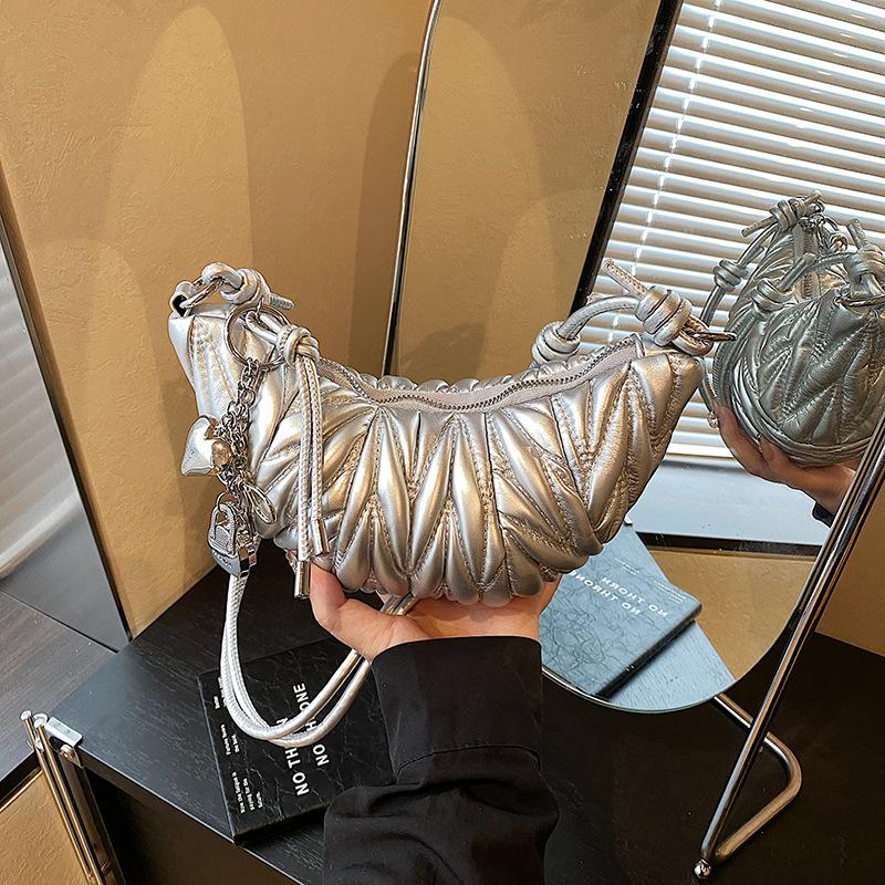 Niche Embroidery Thread Bag Women's New Fashion Messenger Bag Versatile Single Shoulder Underarm Dumpling Bag Croissant Bag