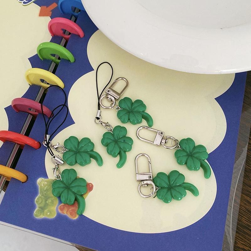 Enkel fyrklöver nyckelring Kreativ Utsökt fyrklöver Lucky Keychain Nyckelring Julklappstillbehör