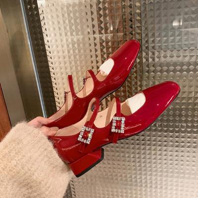 Fashion Luxury Crystal Belt Buckle Mary Janes Woman Red Patent Leather Ballets Shoes Ladies Wedding Med-High Heels Pumps Femmes Tacones