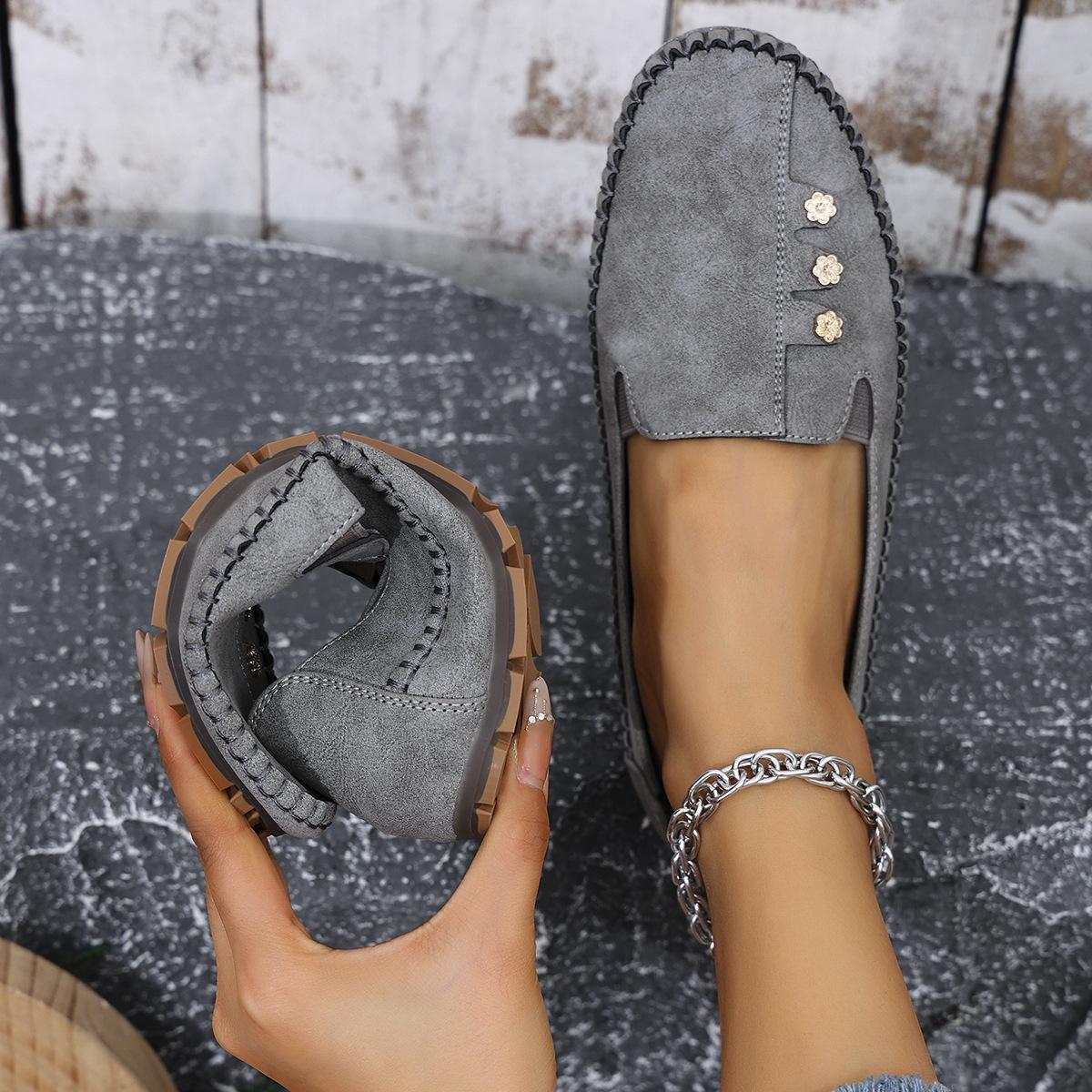 

Женские мокасины на плоской подошве удобны и универсальны 36