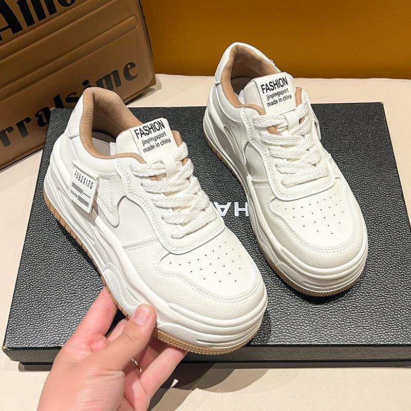 Little White Shoes with Thick Soles Women's 2024 Spring New Fashionable and Comfortable Board Shoes Sneakers Women
