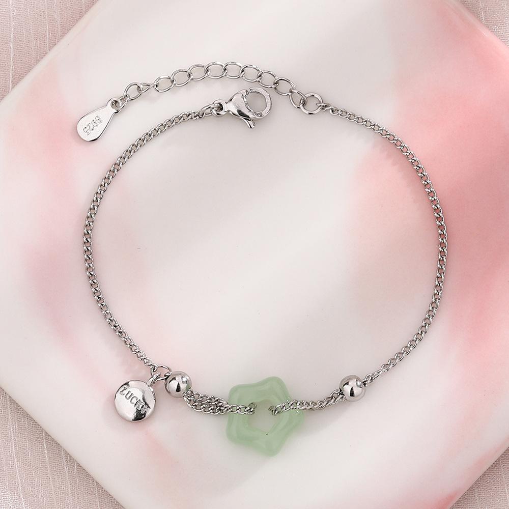 

Зеленый цветочный браслет, литературный яшмовый двухслойный браслет, счастливая буква, круглый фирменный браслет, полая пентаграмма, ювелирные изделия Copper