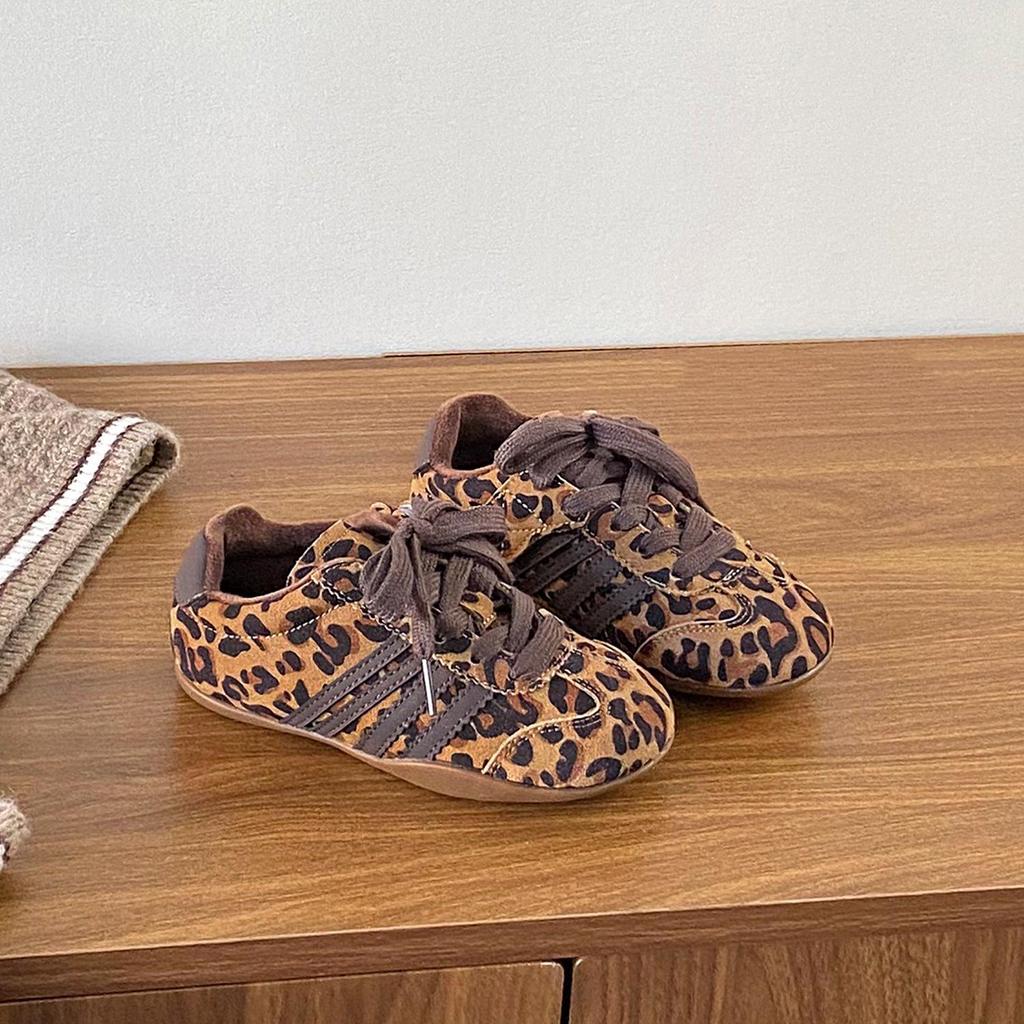 Girls' Winter 2025 Casual German Sports Shoes - Stylish, Plus Velvet, Warm, Anti-slip Skate Shoes