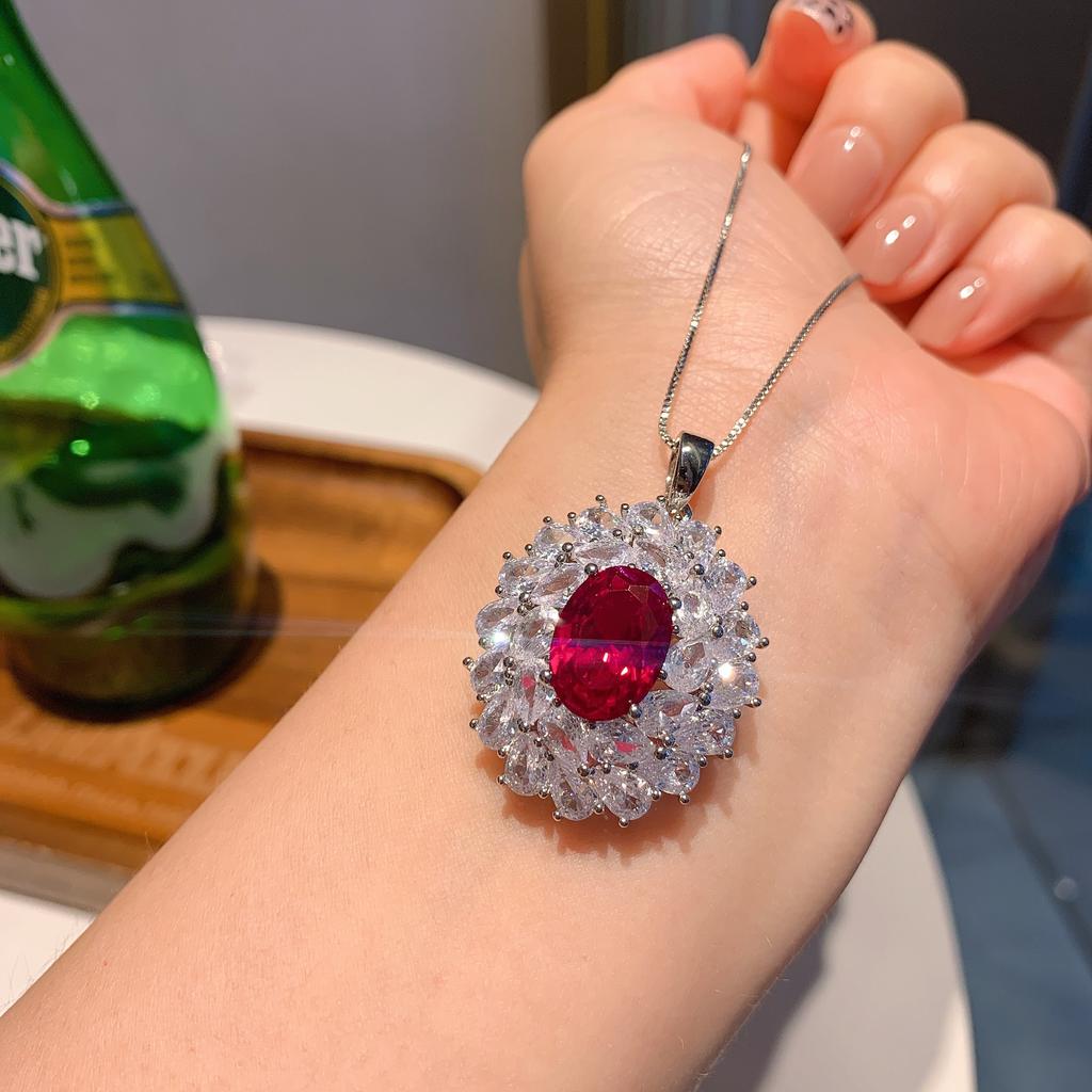 Jewelry Set Simulation Red Glass Pendant Ring 10 * 14 Stud Earrings 6 * 8 Three-Piece Set
