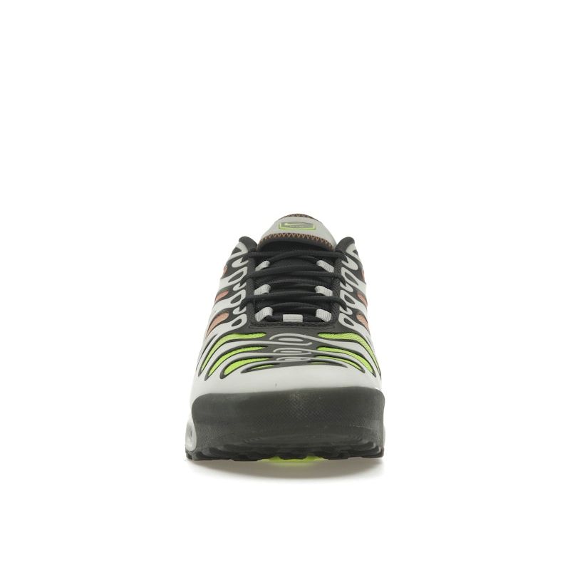 Nike Air Max Plus Drift Light Silver Volt Men Sneakers Grey Dark-Smoke-Grey Amber-Brown FD4290-009