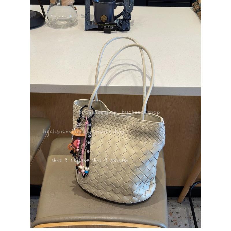 MONYF spring and summer new handmade retro premium woven bucket bag commuter shoulder large capacity tote bag