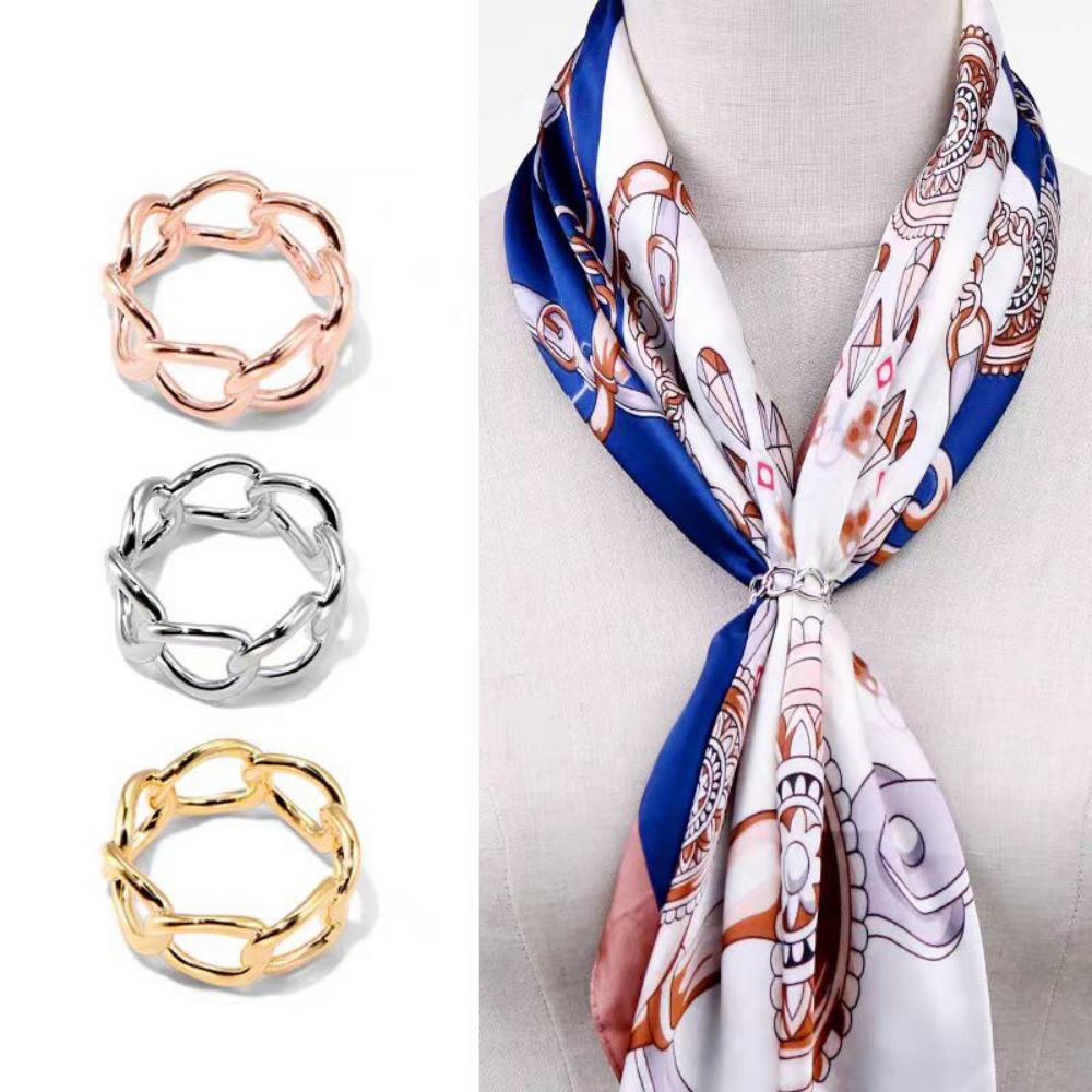 1pcs Women Shawl Ring Clip Scarves Fastener Silk Scarf Buckle Holder Hollow Brooches Wedding Jewelry Female Clothing Accessories