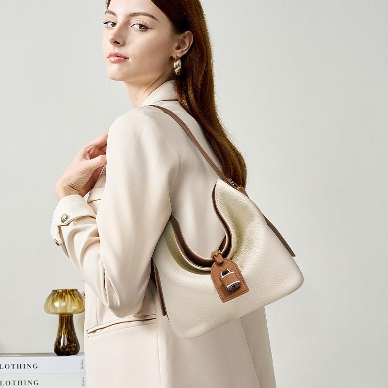 Light luxury Guangzhou first-layer cowhide women's bag underarm bag women's work commuting leather commuting advanced sense portable shoulder bag