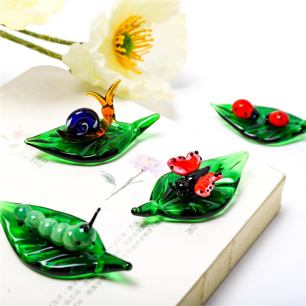 Glass Green Leaf Ladybugs Ants Snails Worm Butterfly Figurines Collectible Art Glass Animal Miniature Figurine Ornament