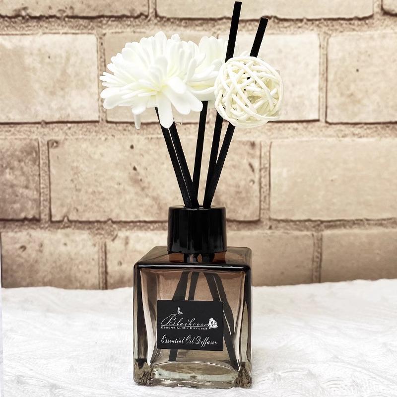 Long-Lasting Gardenia Aroma Diffuser for Home, Hotel, Bedroom, Bathroom – Fireless Essential Oil Perfume