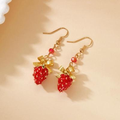 Fashion Sweet Red Strawberry Drop Earrings For Women Lovely Green Leaves Flower Resin Strawberry Fruit Earrings Party Jewelry