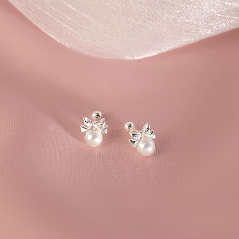 Bow Pearl Stud Earrings – Elegant Niche Design for Women, High-End Light Luxury Jewelry