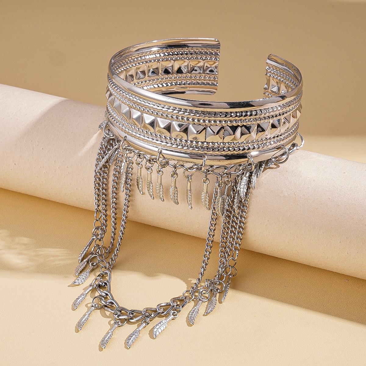 High-End Geometric Leaf Tassel Cuff Bracelet: Exaggerated European-American Design