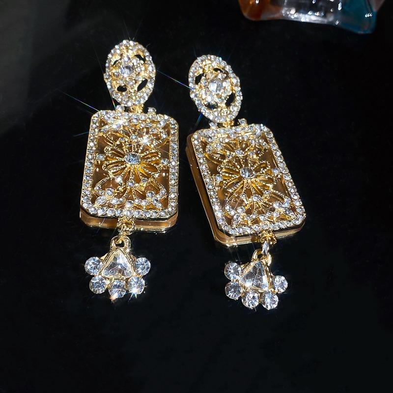 Medieval Vintage Full Diamond Square Stud Earrings Exquisite Heavy Industry Court Style Temperament Earrings Light Luxury High-end Earrings