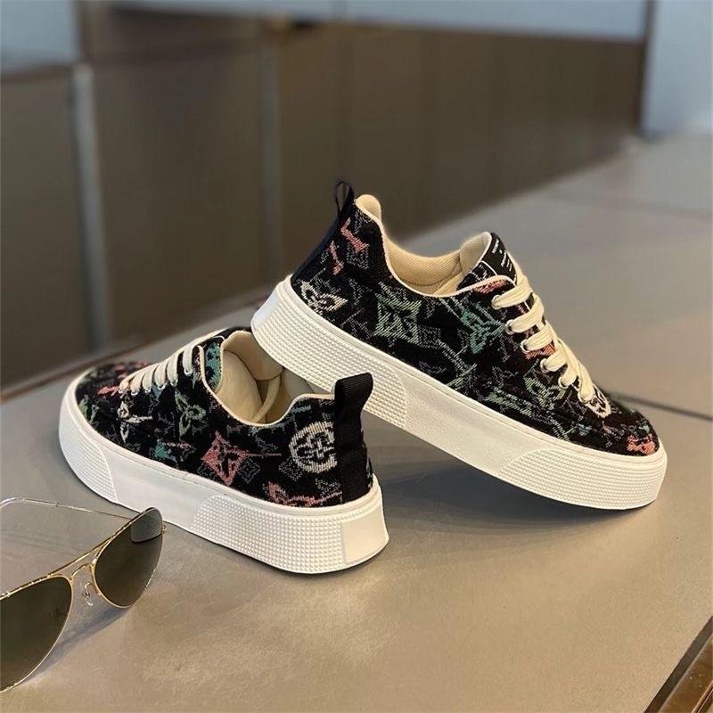 Neue Herren bedruckte Board Schuhe Graffiti Retro Trend flache Schuhe Herren Outdoor Casual Canvas Schuhe Sportstil