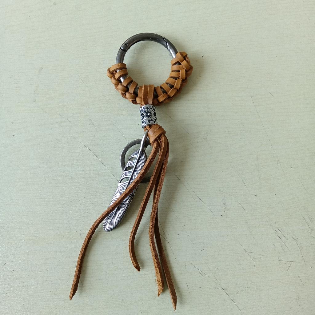 Fashion Leather Tassel for Women Men Girl Pendant Lobster Clasp Key Chains Rings Bag Accessories Bag Charm