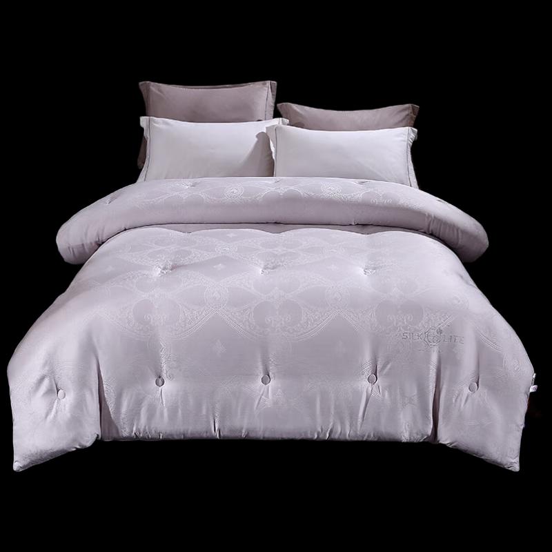 Palace Charm Jacquard Winter Quilt