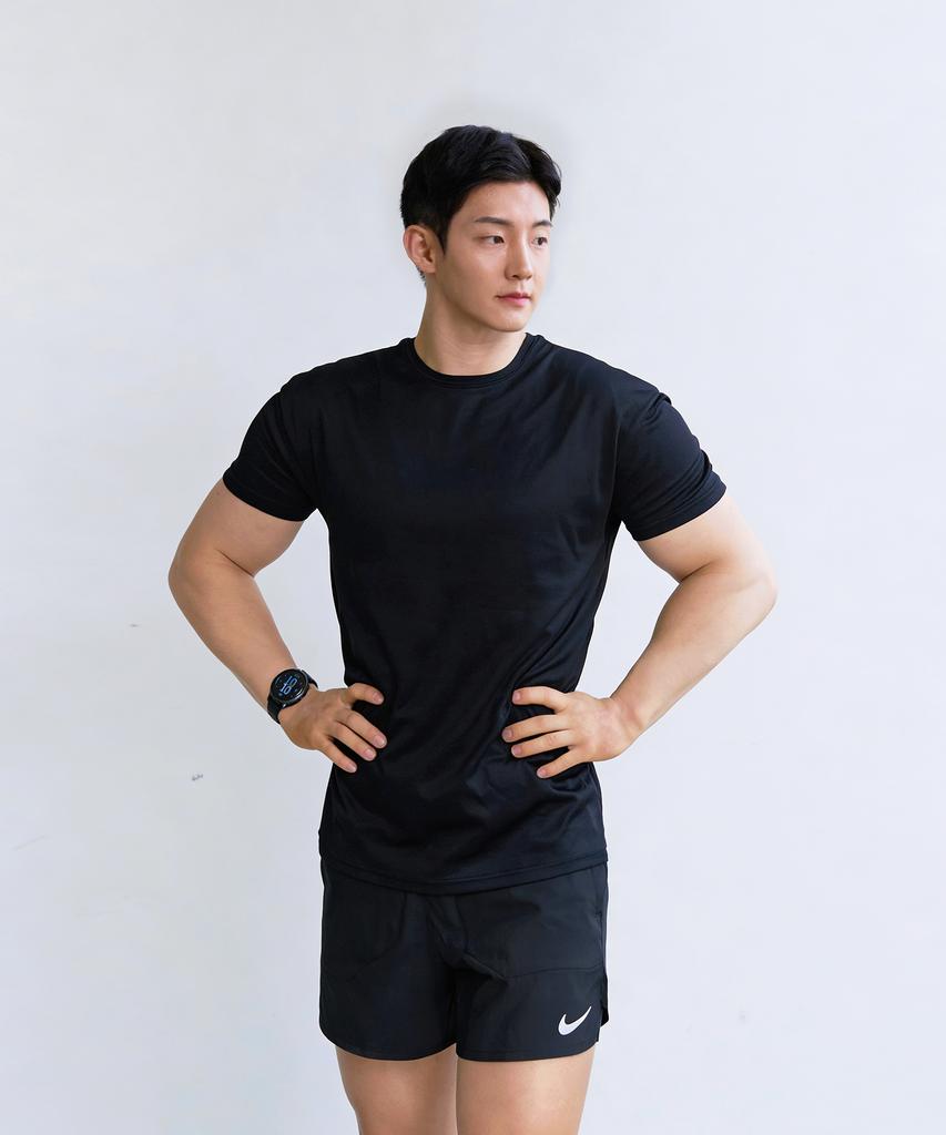 HECKCOOLNAM Mesh Cooling Muscle Fit Short Sleeve Running T-Shirt That Makes Shoulders Look Wider