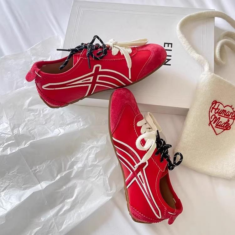 Ballet style mandarin duck lace-up inner height-increasing flat-soled German training shoes for women's 2025 new retro versatile sports Forrest Gum