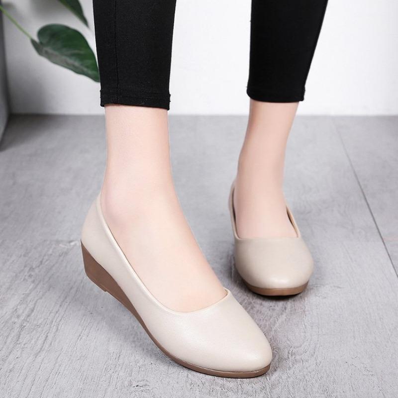 Women's Spring and Autumn New Women's Single Shoes Pointed Toe Slope Small Leather Shoes Shallow Mouth Work Mother Shoes Trend