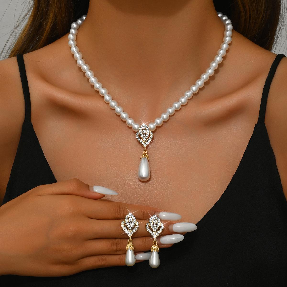 Retro Pearl Necklace Set for Women - Elegant Bridal, Wedding, Banquet, and Party Jewelry Accessories