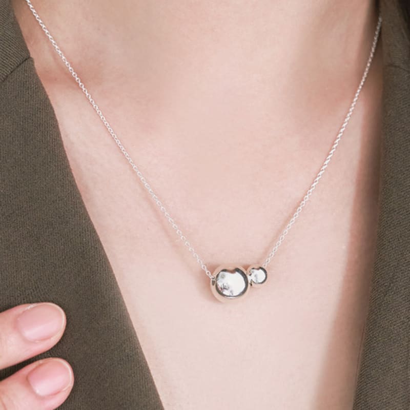 POSTLUDE [SILVER] 2 BALL PENDANT NECKLACE