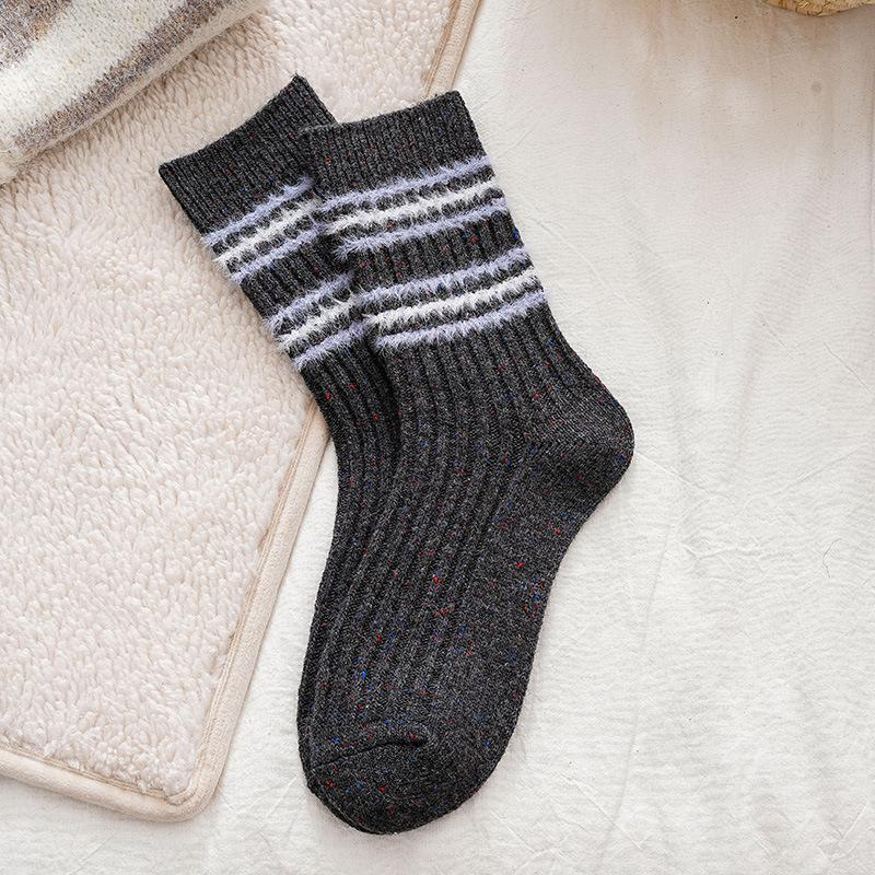 Chaussettes en Laine Rayées Pelucheuses Style Coréen - Femme Couleur Café Épaisses Chaudes en Polaire pour l'Automne Hiver