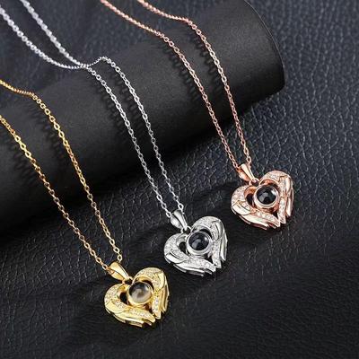 100 Languages Projection Heart Wings Pendant Necklace - Simple and Versatile for Women