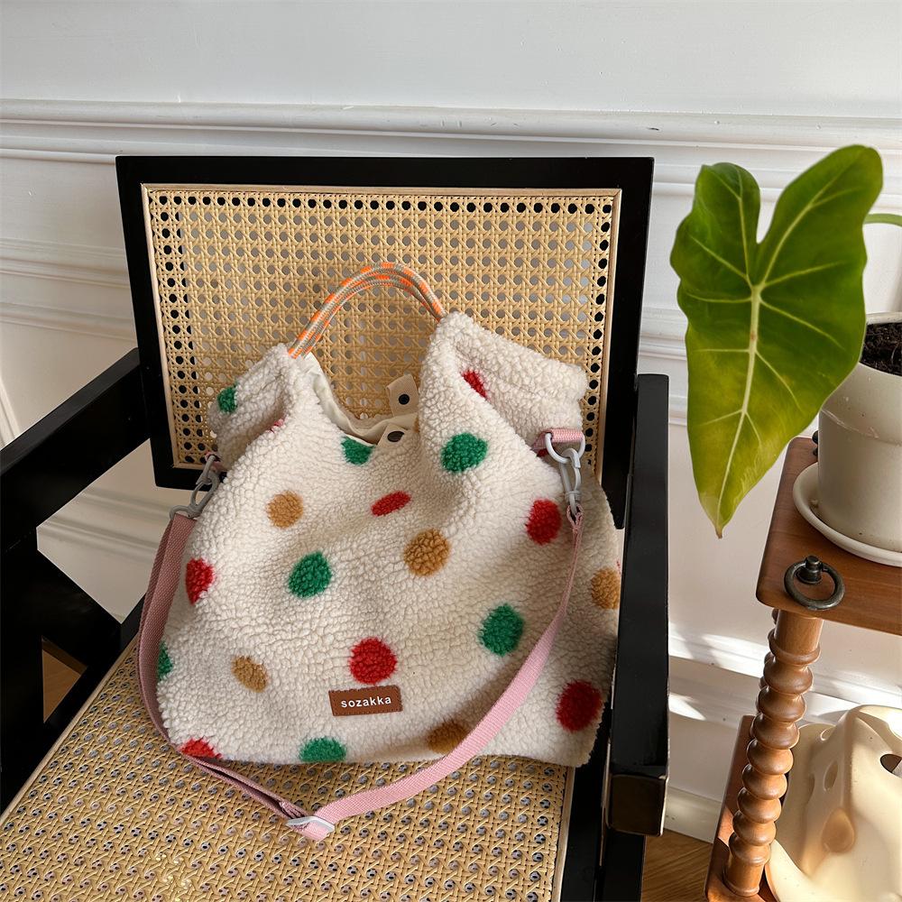 

Винтажная осенне-зимняя модная полосатая плюшевая студенческая сумка большой вместимости сумка через плечо