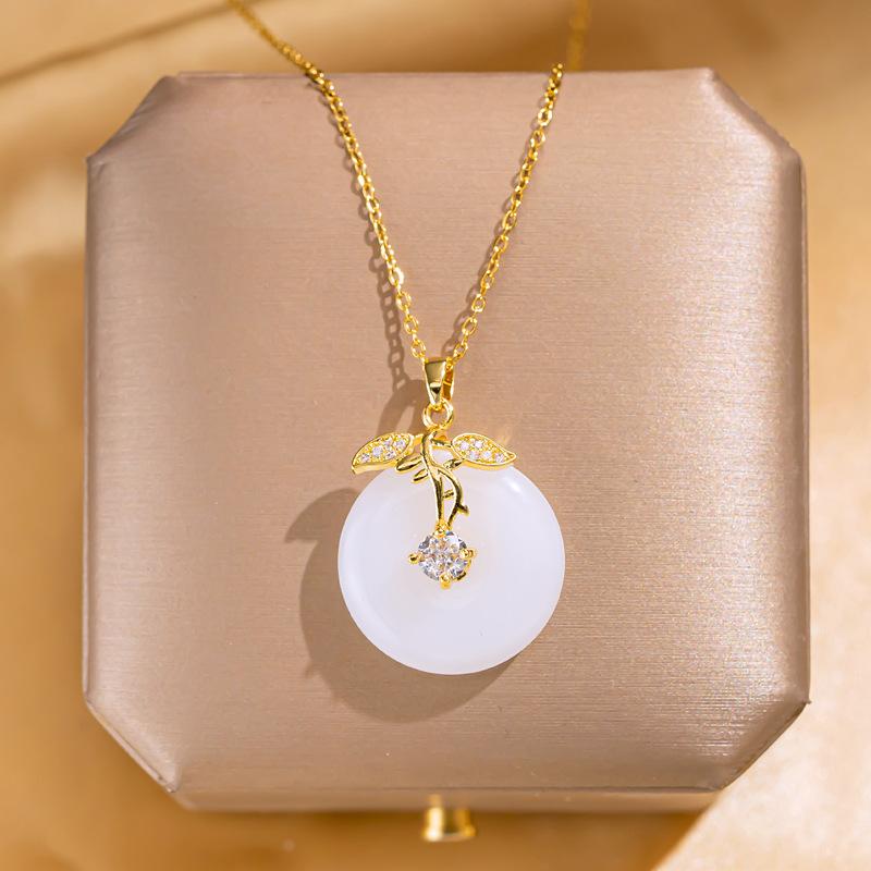 Retro Butterfly Flower Pendant Fashion Titanium Steel Choker Necklace Irregular Versatile Women