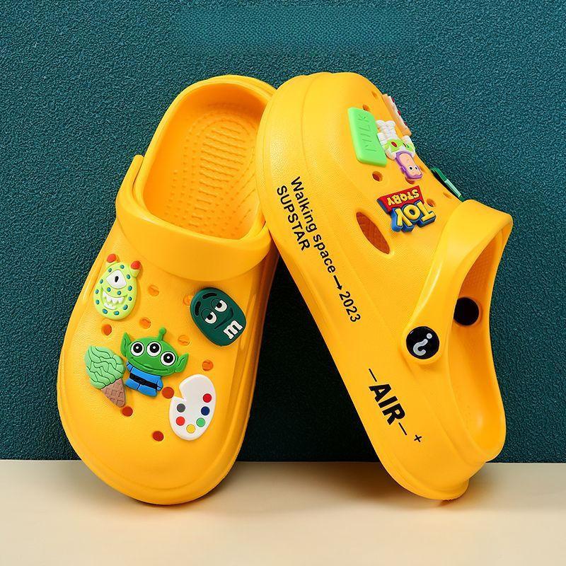 Children's Astronaut Hole Shoes, Boys, Middle-aged and Older Children Wear Non-slip Thick-soled Beach Shoes In Summer, Baby Cute Indoor