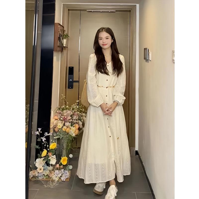 

Женское осеннее платье 2025 года во французском стиле, облегающее, длинное, с вышивкой и ажурными вставками L (recommended for 110-120 lbs)